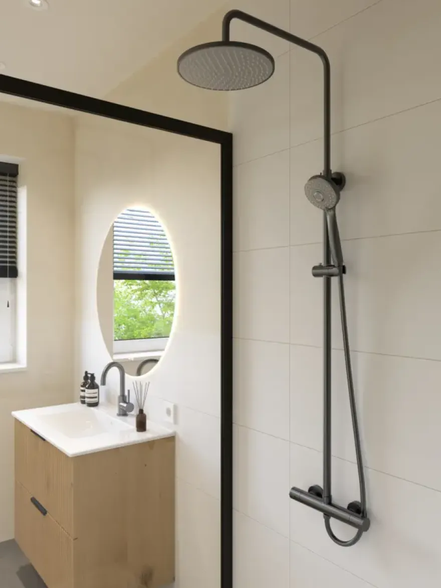 Atlantic regendoucheset Asher met handdouche 3 standen en thermostaatkraan gunmetal - hartafstand kraan 15 cm