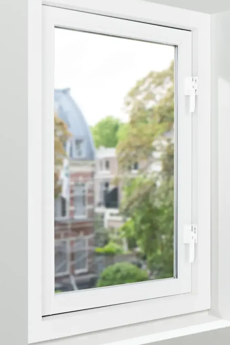 AXA Raamsluiting design met slot SKG 1-ster links wit