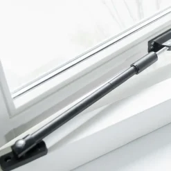 AXA telescopische raamuitzetter zwart 35 cm buitendraaiend