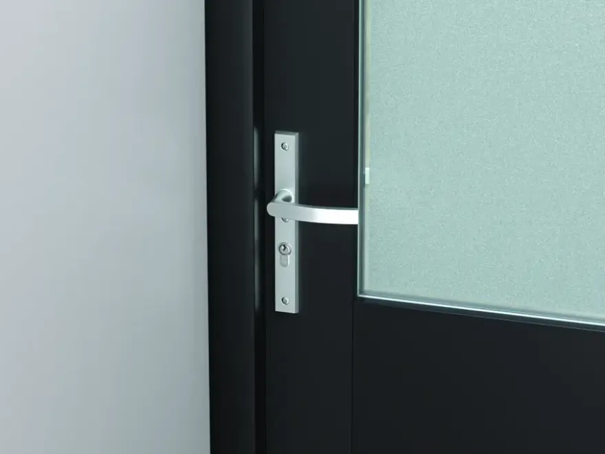 AXA veiligheidsbeslag Edge achterdeur aluminium smal schild met SKG 3-sterren 92 mm