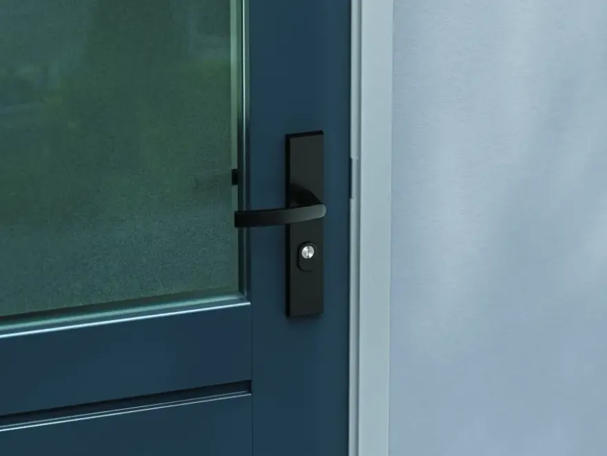 AXA veiligheidsbeslag Edge achterdeur zwart langschild met SKG 3-sterren 72 mm