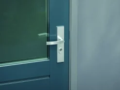 AXA veiligheidsbeslag Edge achterdeur aluminium langschild met SKG 3-sterren 55 mm