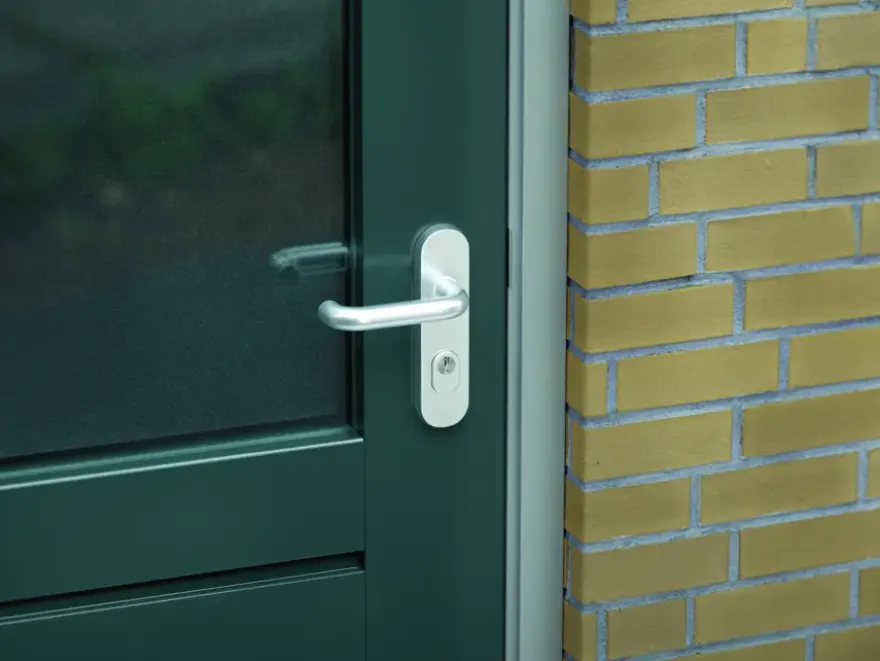 AXA veiligheidsbeslag Oval achterdeur aluminium kortschild met SKG 3-sterren 52 mm