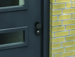 AXA veiligheidsbeslag Oval voordeur zwart rozet met SKG 3-sterren