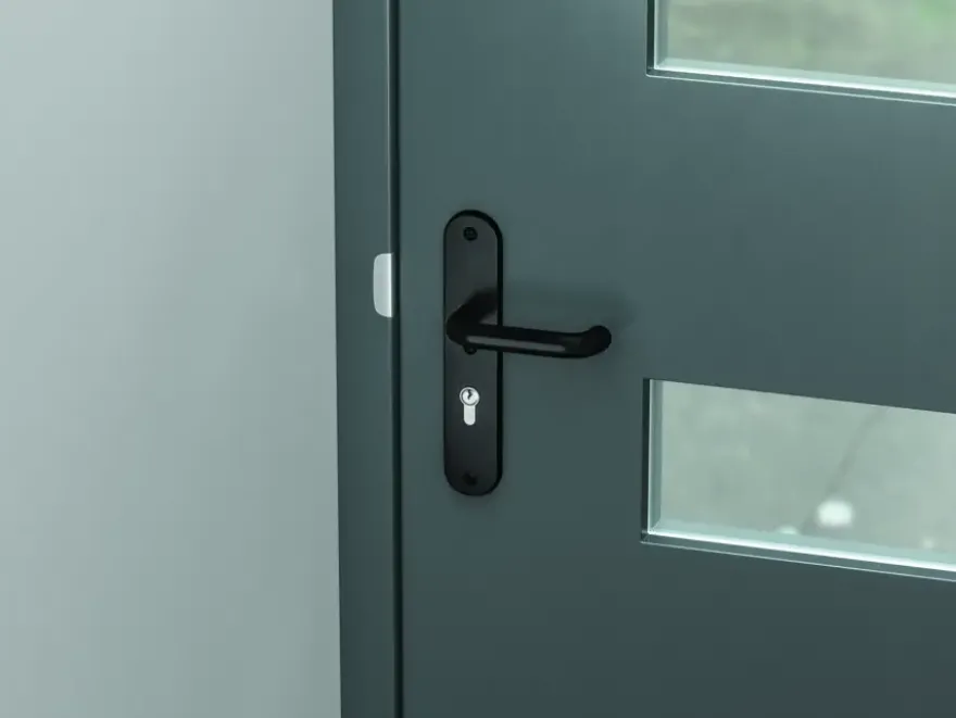 AXA veiligheidsbeslag Oval voordeur zwart langschild met SKG 3-sterren 72 mm