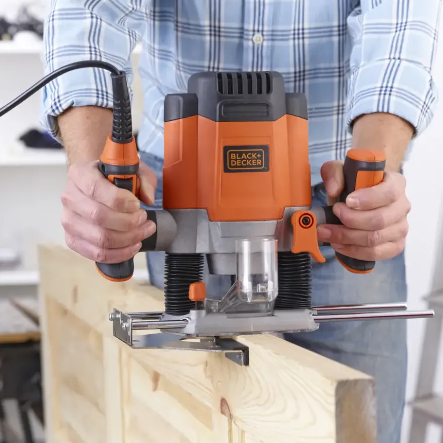 Black+Decker bovenfrees KW1200E-QS