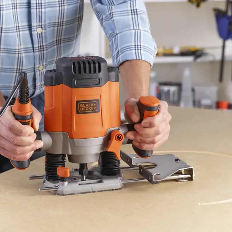 Black+Decker bovenfrees KW1200E-QS