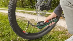 Bosch EasyPump accupomp incl 3 ventielen en handige fietstas