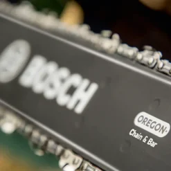 Bosch kettingzaag UniversalChain 35 incl. tweede ketting