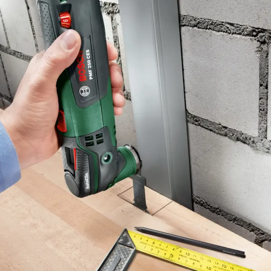 Bosch multitool PMF 250 CES