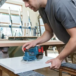 Bosch Professional accu vlakschuurmachine GSS 18V-10 (zonder accu)