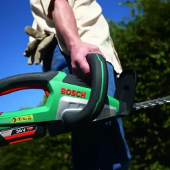 Bosch 36V heggenschaar AdvancedHedgeCut 65cm (Incl. 2.0Ah accu + lader)