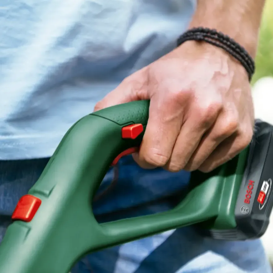 Bosch 18V trimmer 26 cm EasyGrassCut (incl. 2.5Ah accu + lader)