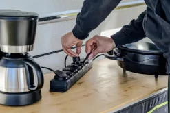 Brennenstuhl Contactdoos met Deksel IP44 6-voudig 2 Meter