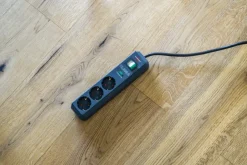Brennenstuhl Eco-Line 13.500 A stekkerdoos met overspanningsbeveiliging 3-voudig 1,5 meter