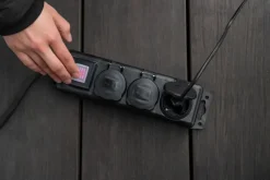 Brennenstuhl Stekkerdoos 3-voudig met schakelaar IP44 2 meter