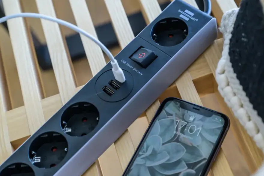 Brennenstuhl stekkerdoos 5-voudig met 2 USB-A en 1 USB-C poort