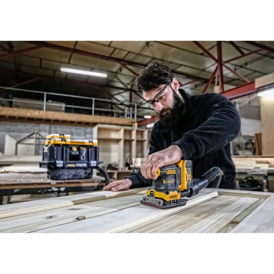 DeWalt 18V XR vlakschuurmachine brushless DCW200N-XJ (zonder accu)
