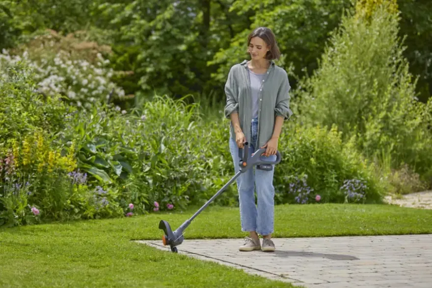 Gardena 18V grastrimmer EasyTrim 25 cm incl. 2,0Ah + lader