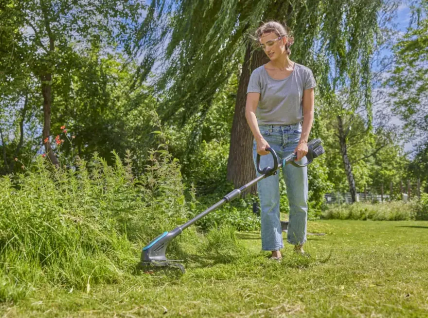 Gardena 18V grastrimmer PowerTrim 30 cm incl. 2.0Ah accu + lader