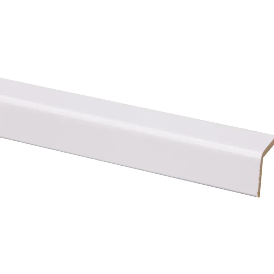 Hoeklat MDF zelfklevend 27x27 mm lengte 260 cm gegrond