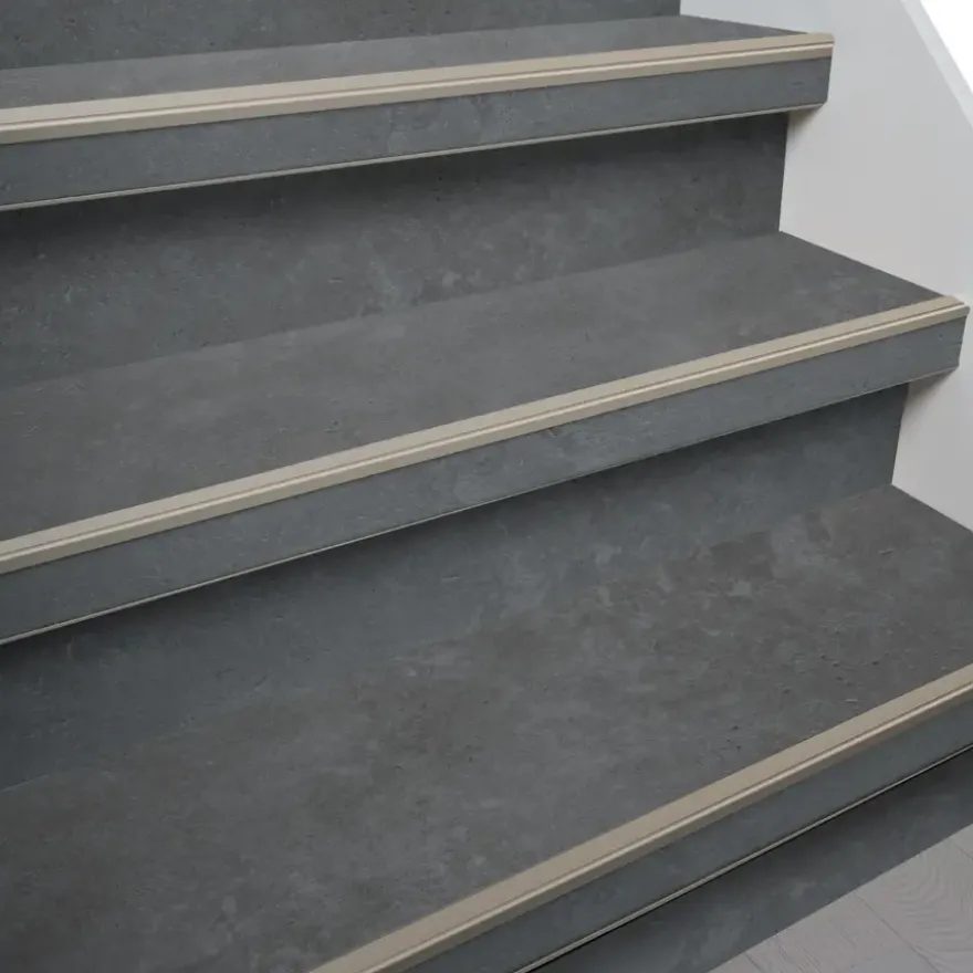 Kleurstaal Firststep Traprenovatie Laminaat Steen Antraciet
