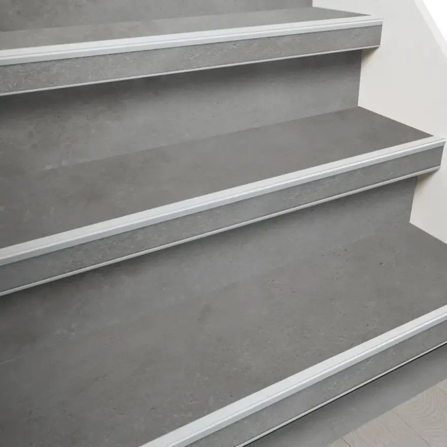 Kleurstaal Firststep Traprenovatie Laminaat Steen Grijs
