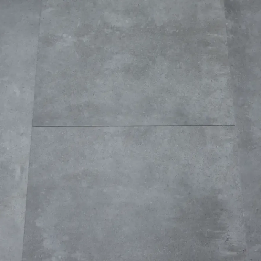Kleurstaal Le Noir & Blanc click PVC Piastro tegel donkergrijs betonlook