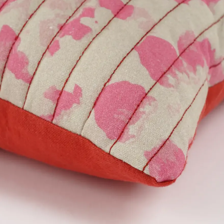 Kussen roze - l45xb45xh10cm