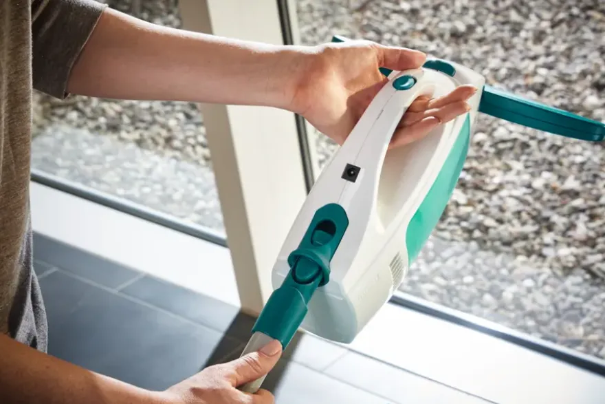 Leifheit Dry & Clean raamwisser met zuig- en click system