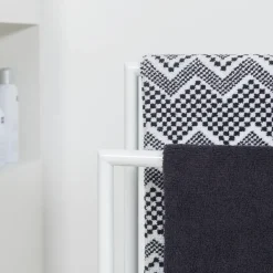 Sealskin Tube handdoekrek vrijstaand metaal wit