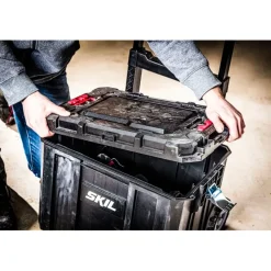 SKIL Middelgrote stapelbare gereedschapskoffer met universele insert
