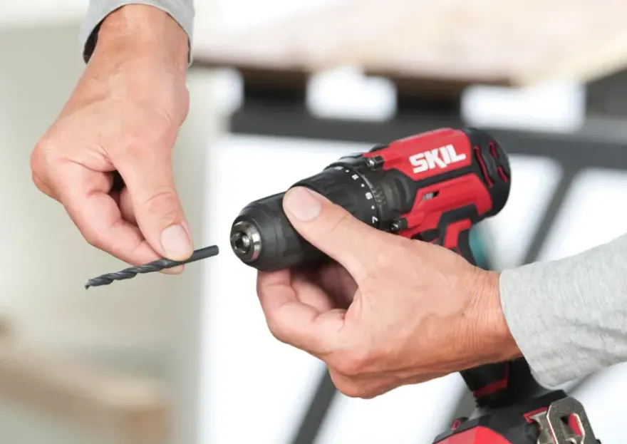 Skil 20V accuboormachine, LED-lamp & handstofzuiger incl. 2.0Ah accu+lader combinatieset