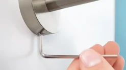 Tesa Ekkro bekerhouder verchroomd met gesatineerd glas